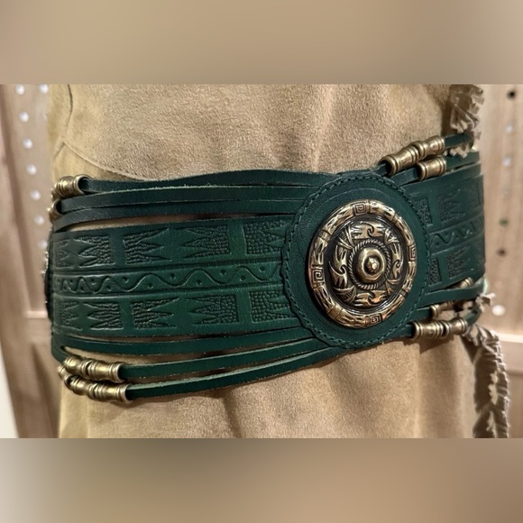 Vtg Western Tooled Green Leather Bead Belt Size M Avion International Spain - Picture 4 of 8